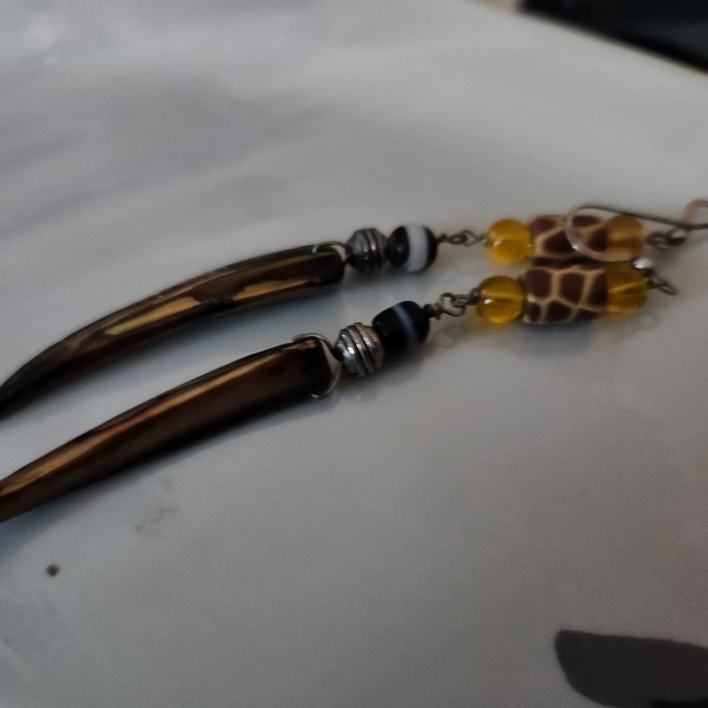Earring - Picture 3 of 5